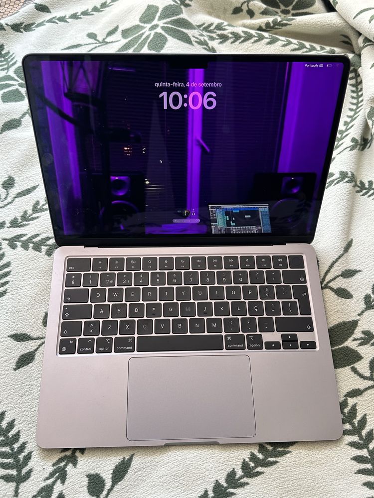 Troco/ Vendo   Macbook air M2 8GB/ 256GB