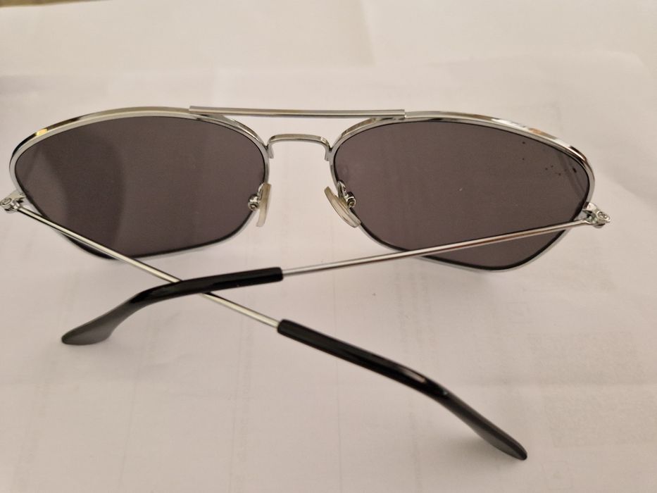 Vendo óculos de Sol Guess.