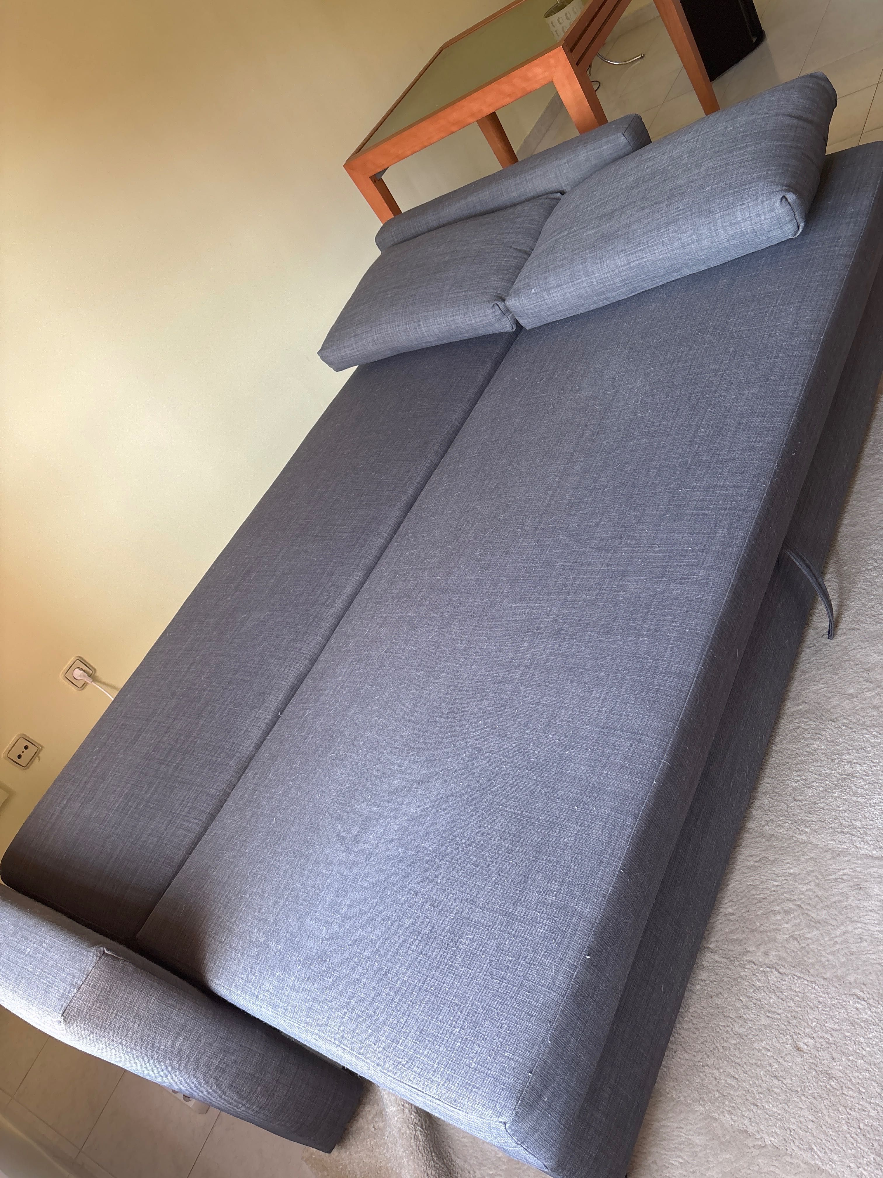 Sofá Cama 3 lugares IKEA