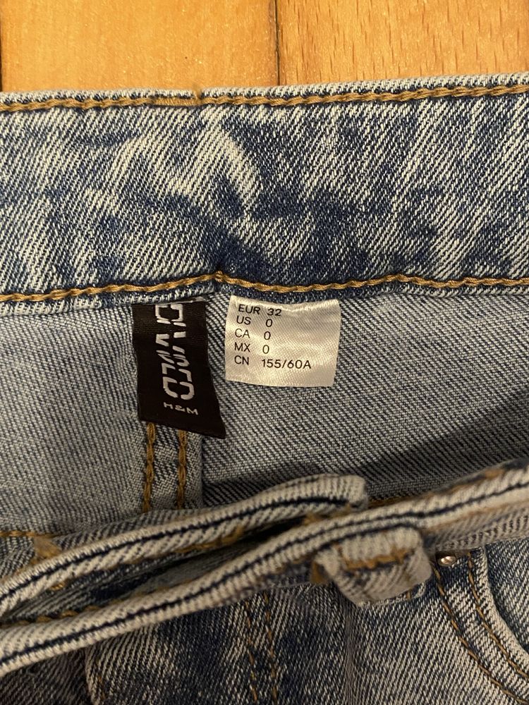 Джинси кльош від H&M