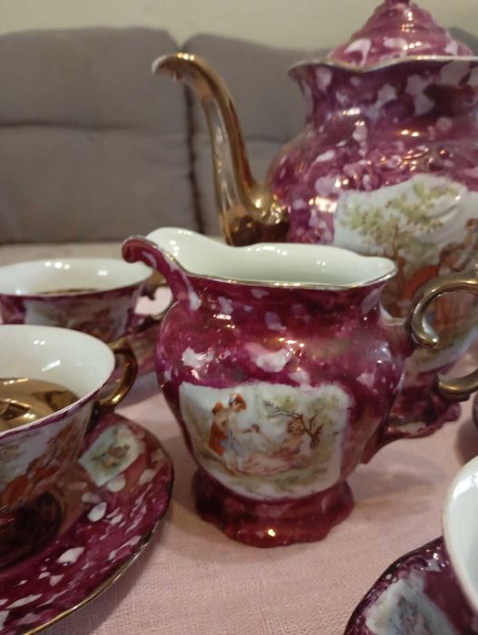 Чайний Сервіз Мадонна, Польща