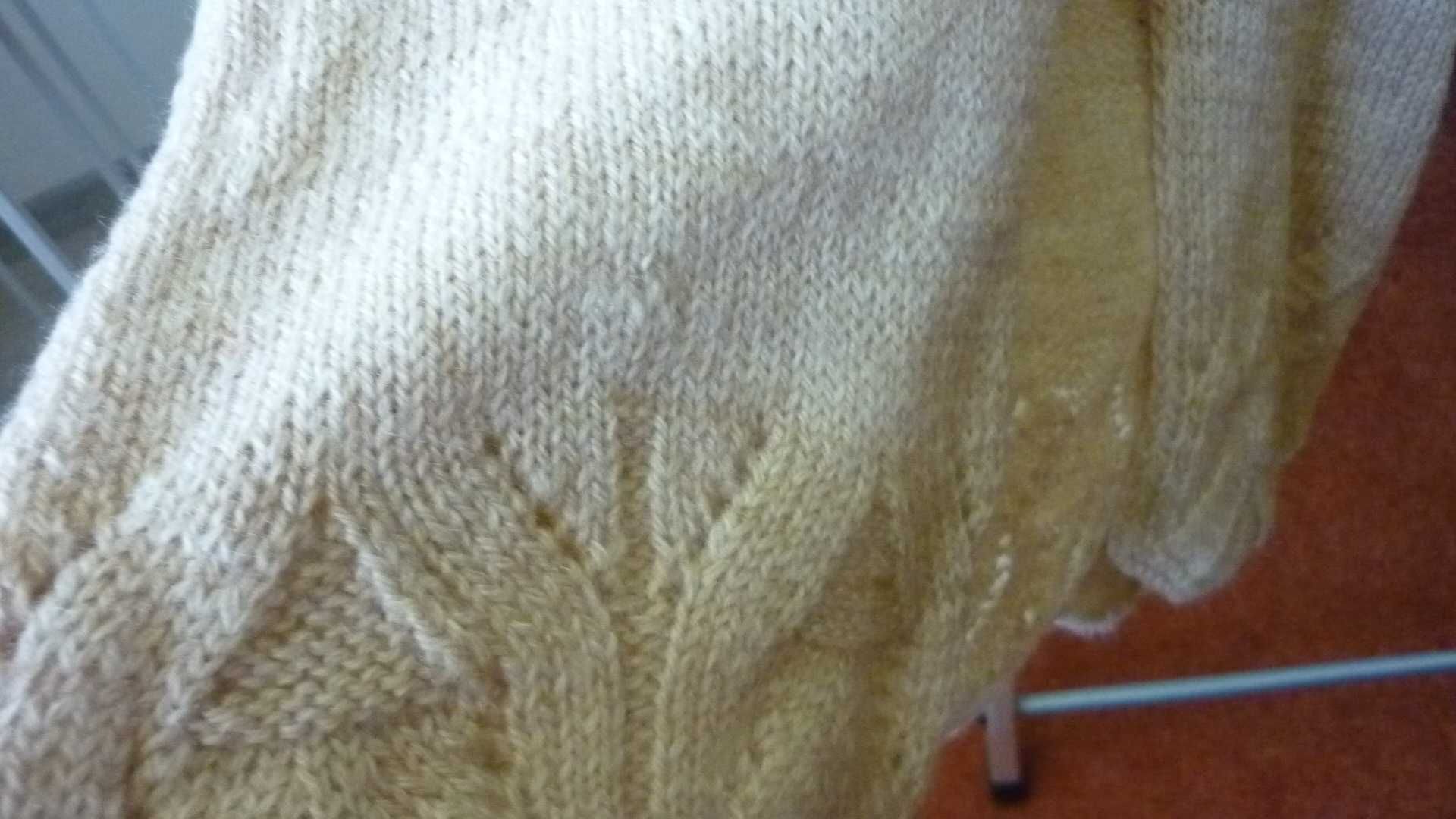 sweter  rozpinany damski robiony na drutach