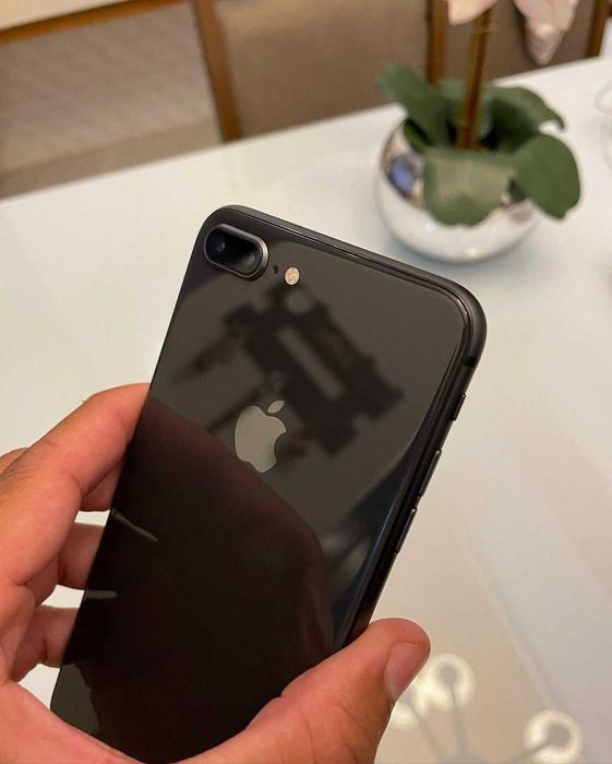 iPhone 8 Plus JetBlack 100% батарея. Гарний стан