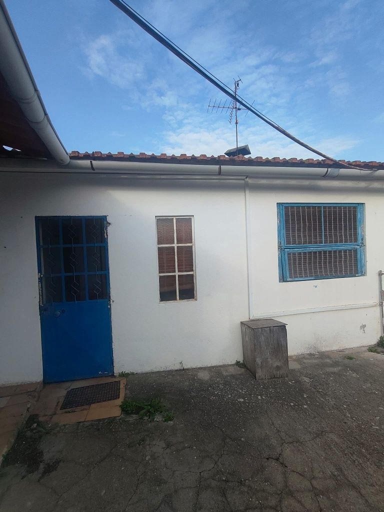 Moradia T3 Aveiras de cima