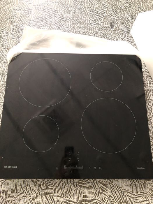 Індукційна Варильна поверхня SAMSUNG NZ64H37070K бу