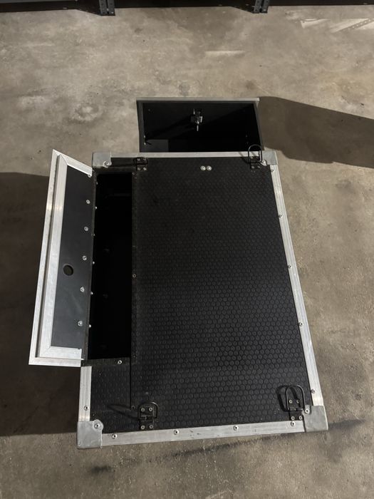 Caixa todo o terreno arrumaçao jipe