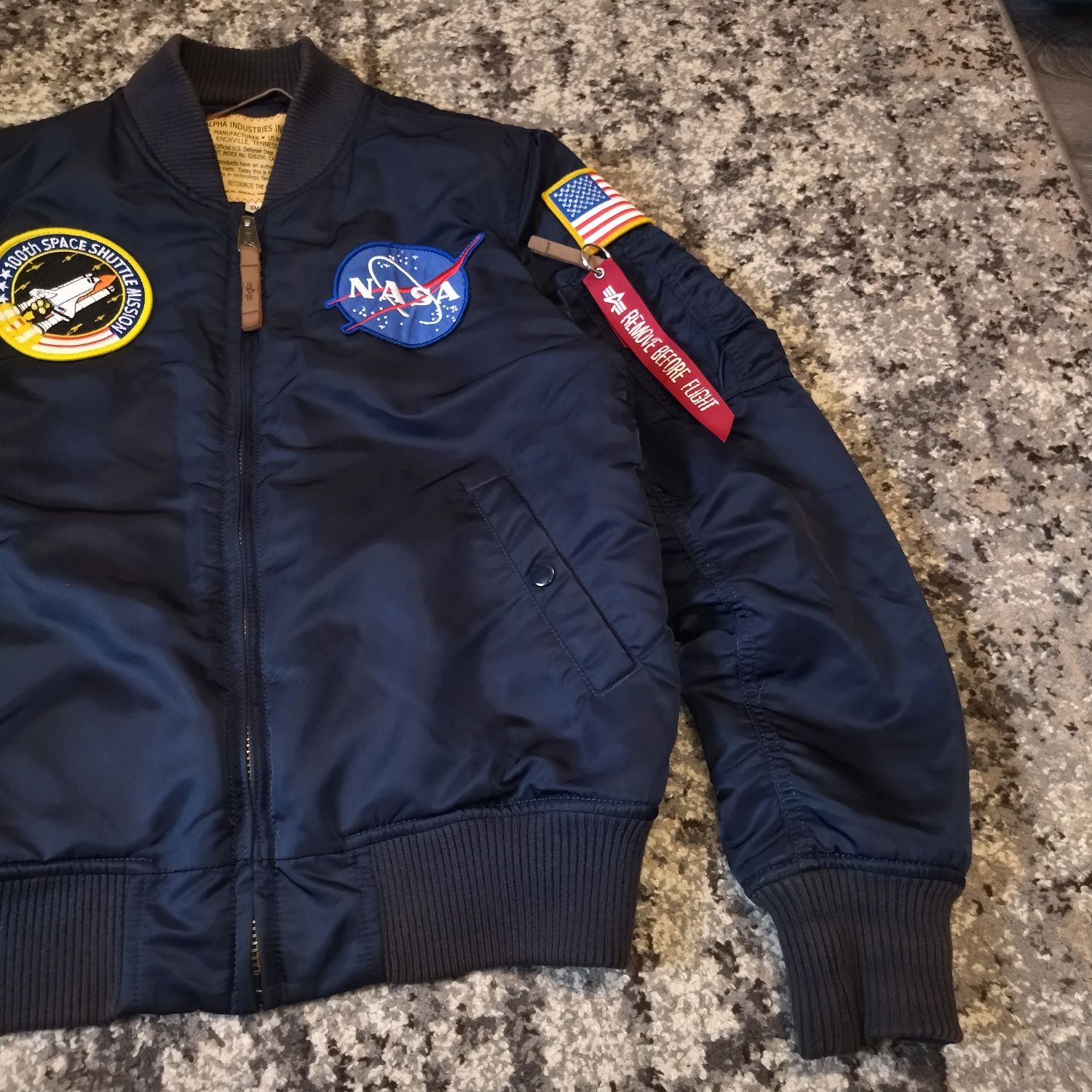 Alpha industries ma 1 nasa дутий плотний бомбер