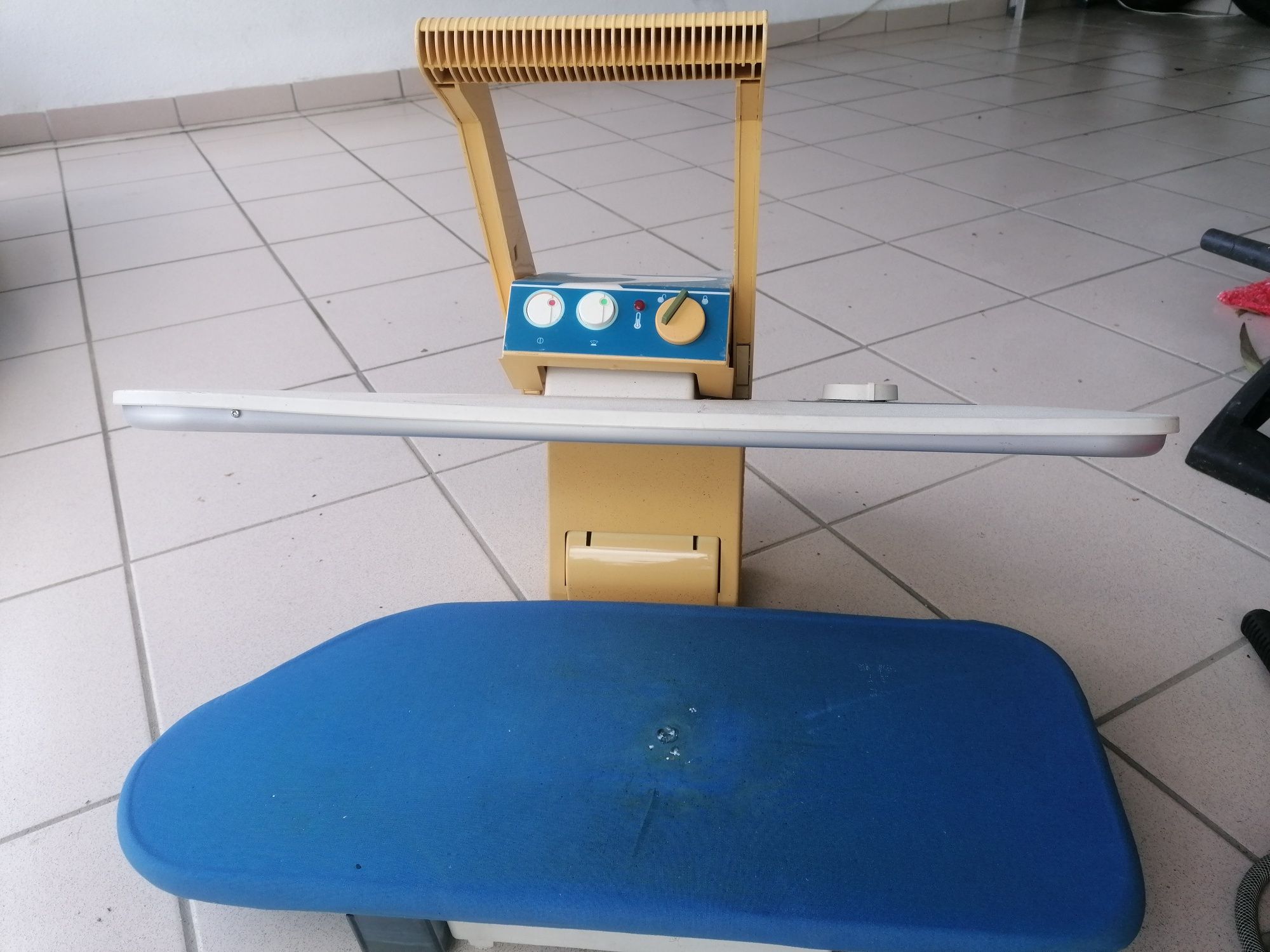 Máquina passar a ferro