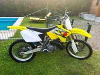 Suzuki RM 125 em Excelente Estado