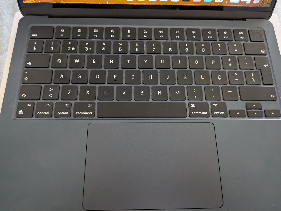 Vendo MacBook air m2  13.6"  com caixa e garantia
