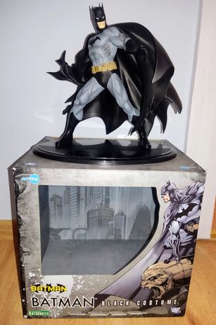 Batman Black Costume
Kotobukiya figurka PC PS4 Xbox one Series