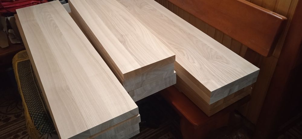 Сходи із ясеня.                         .