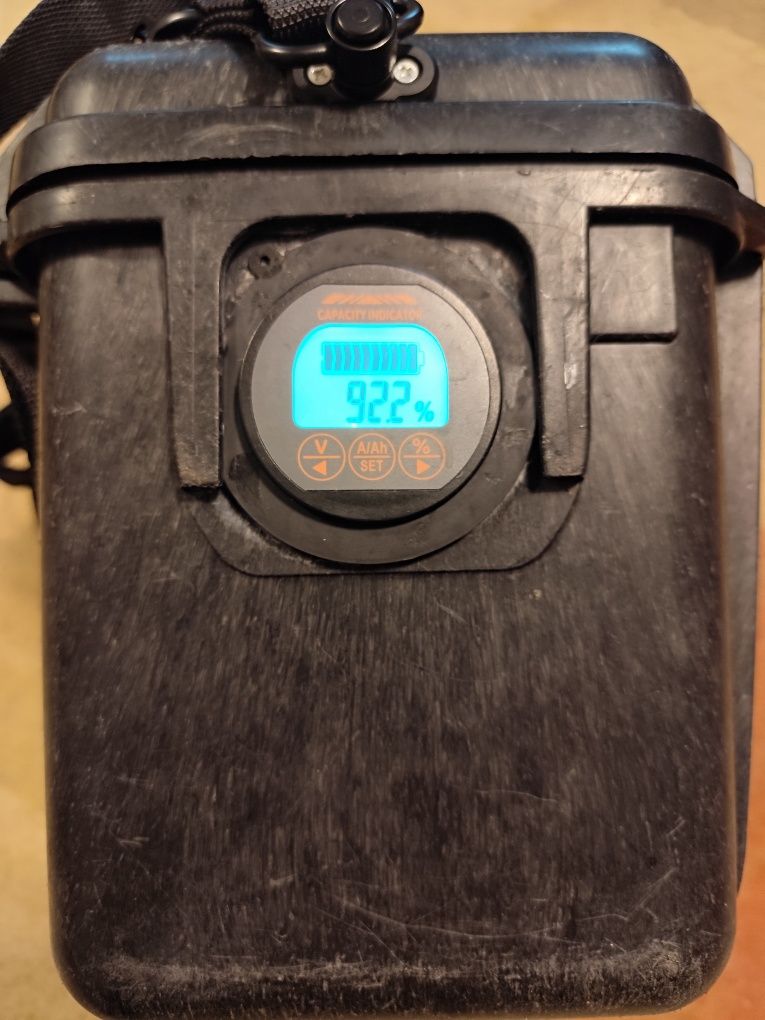 Echosonda Garmin Striker plus 7 SV z akumulatorem zestaw