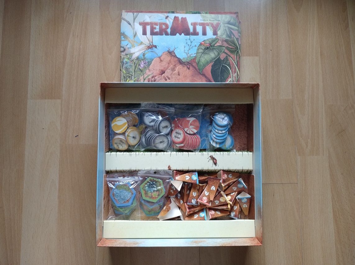 Termity - taktyczna gra planszowa