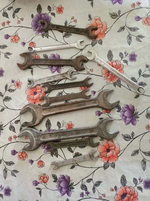 Гаечные ключи разных размеров