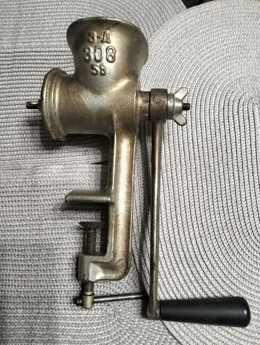 М'ясорубка вінтажна