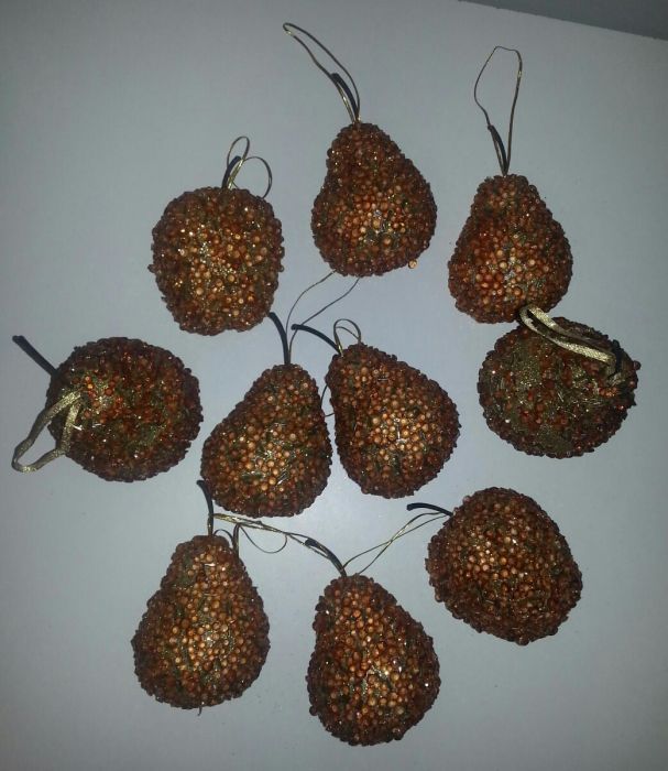 10 enfeites de Natal decorados com brilhantes em forma de pera e maçã