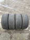 Cena za komplet 235/55R17 ZIMA Falken