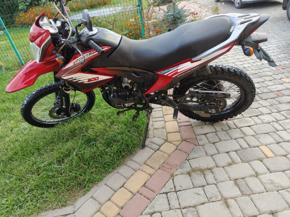 Продам мотоцикл крос ендуро байк мопед гірський 200 доставка обмін