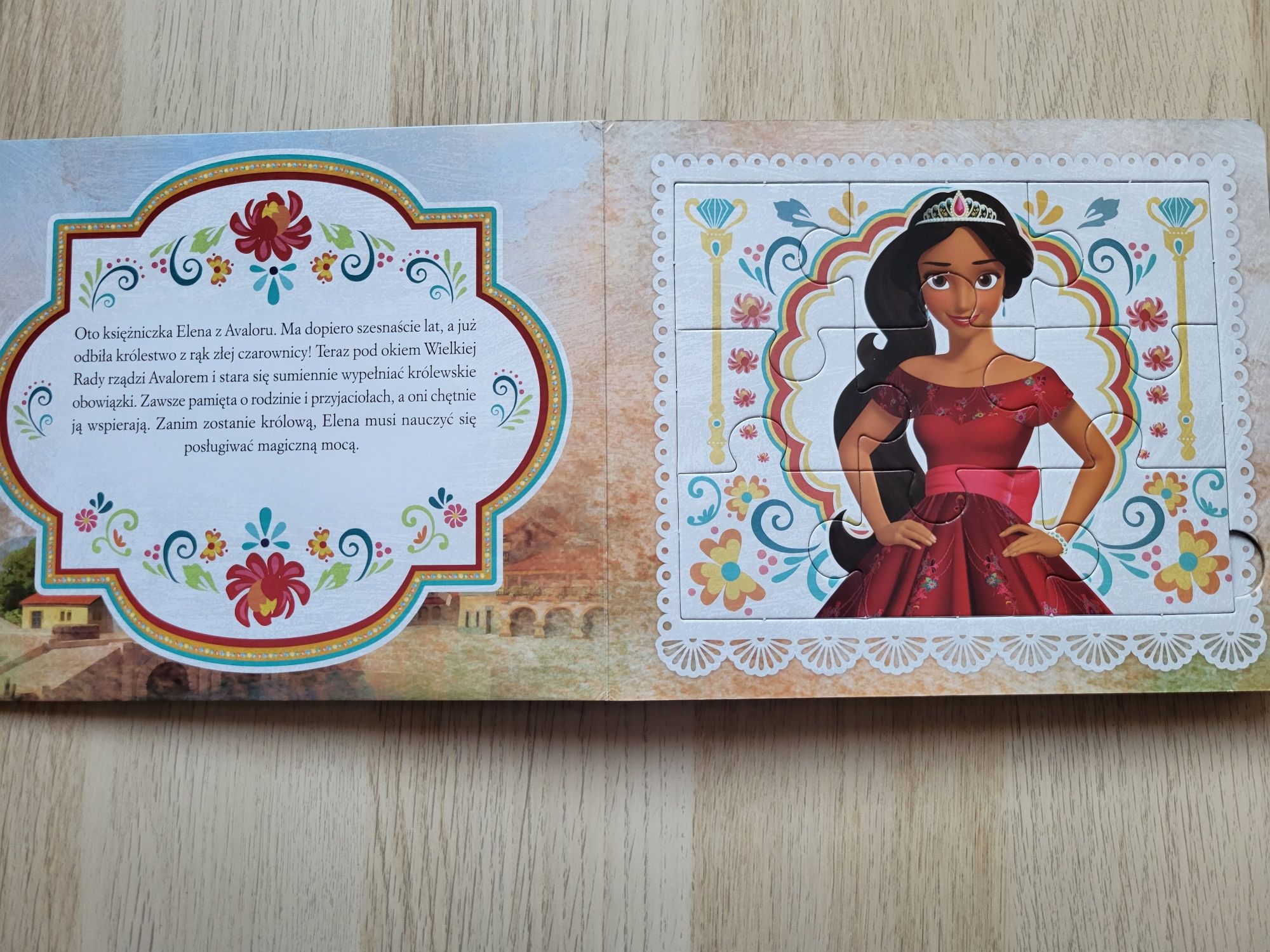 Elena z Avaloru Puzzlowa książeczka