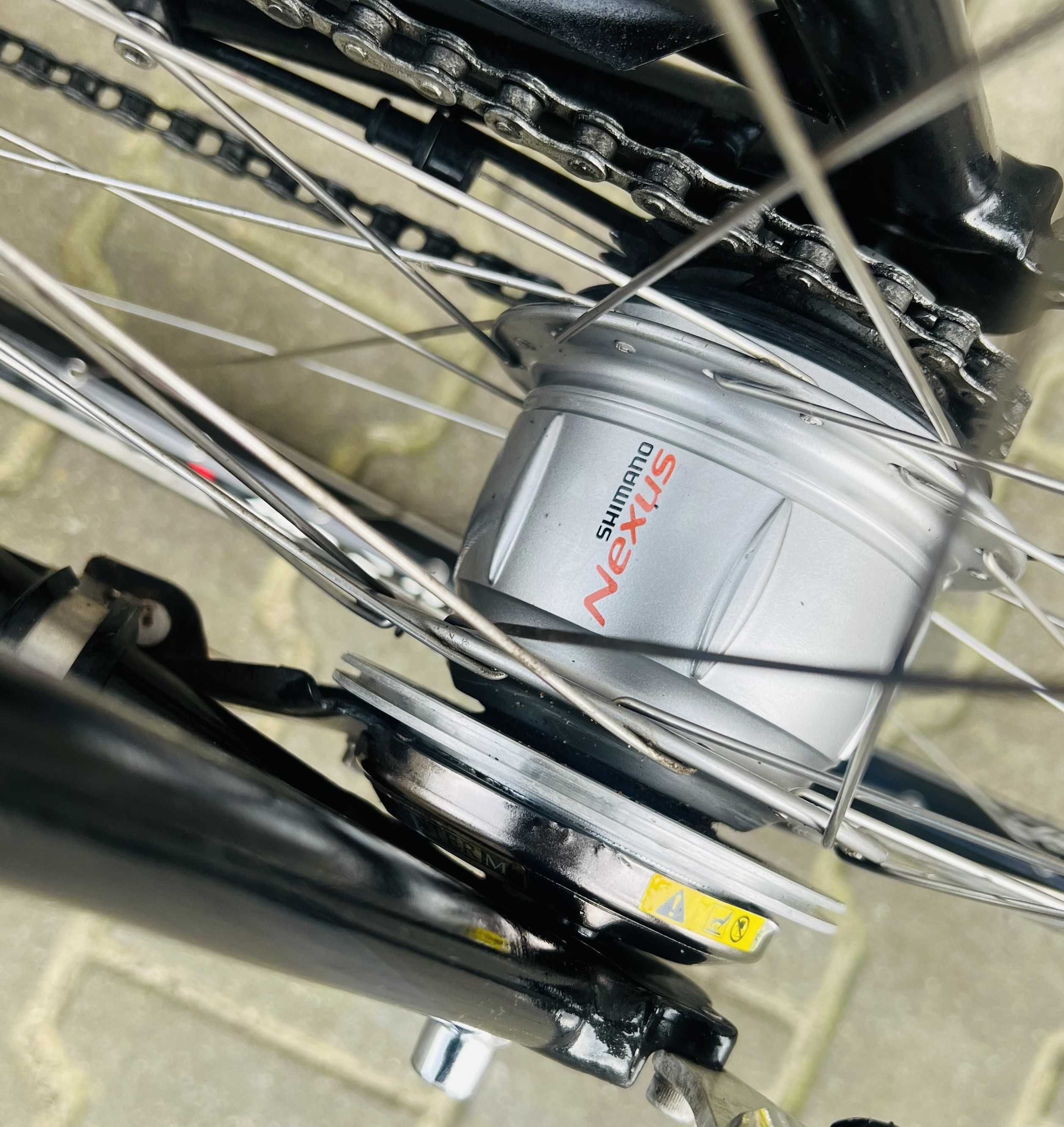 Rower CANNONDALE SPORT Męski Aluminiu 28" NEXUS 8 Prądnica Amortyzator