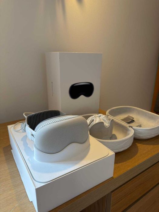Apple Vision pro com (Caixa, bolsa de transporte originais)