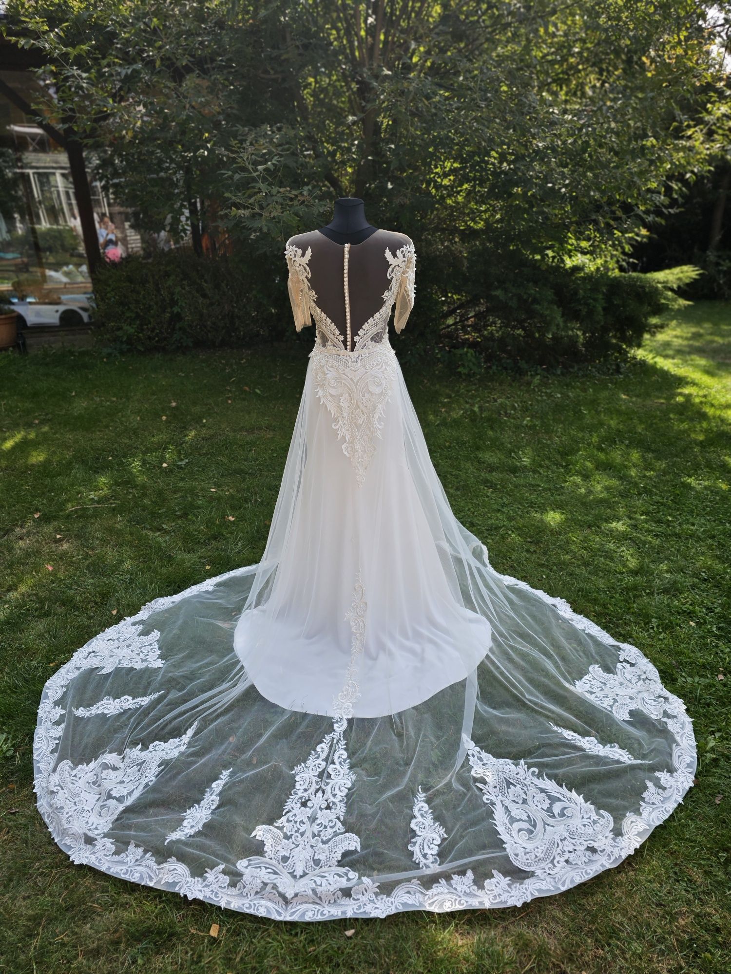 Suknia ślubna Ivory projekt Eva Hudy