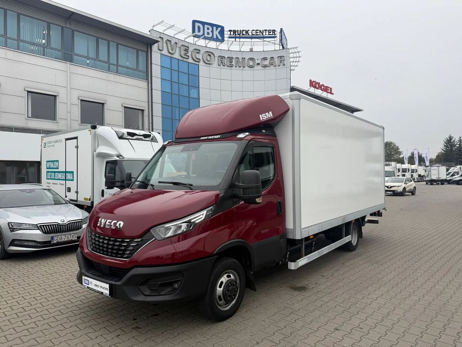 Iveco 50/35C18  Iveco 50/35C18 3.0 Bliźniak + Winda 750kg 10EP Rej.2022 (31976)