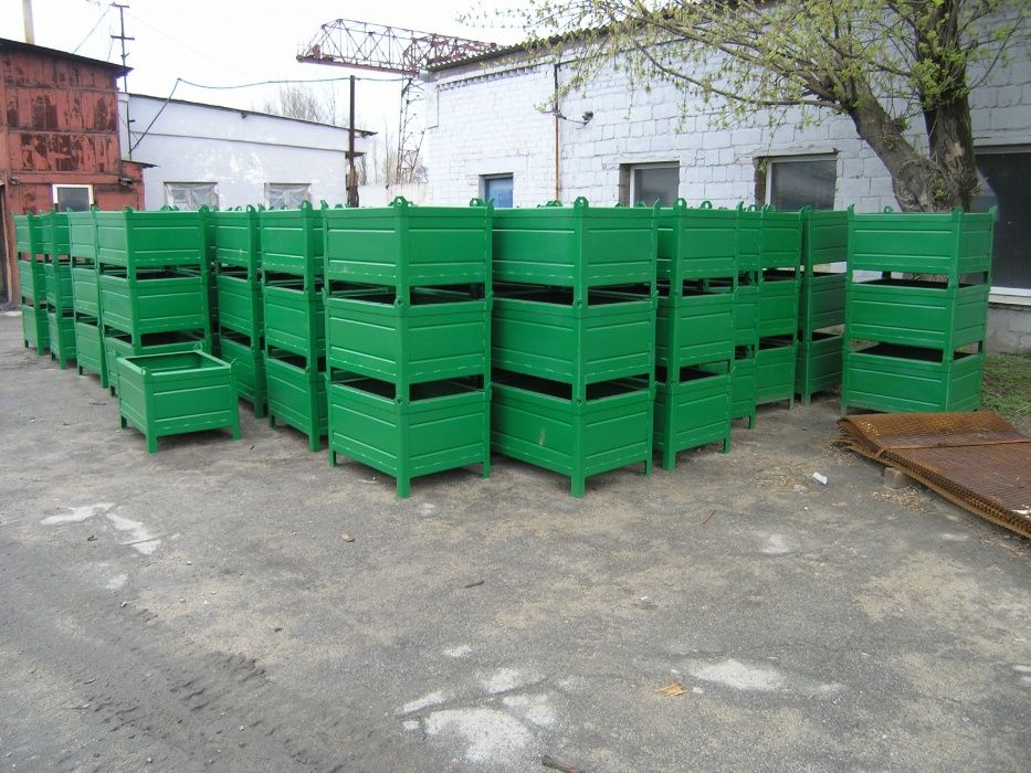 Металевий контейнер / бункер / накопичувач різних об'ємів.