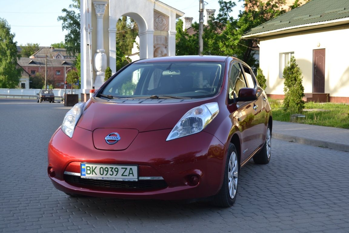 Nissan leaf 2015