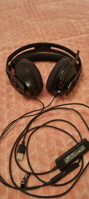 Headsets gaming Plantronics rig 300 hd