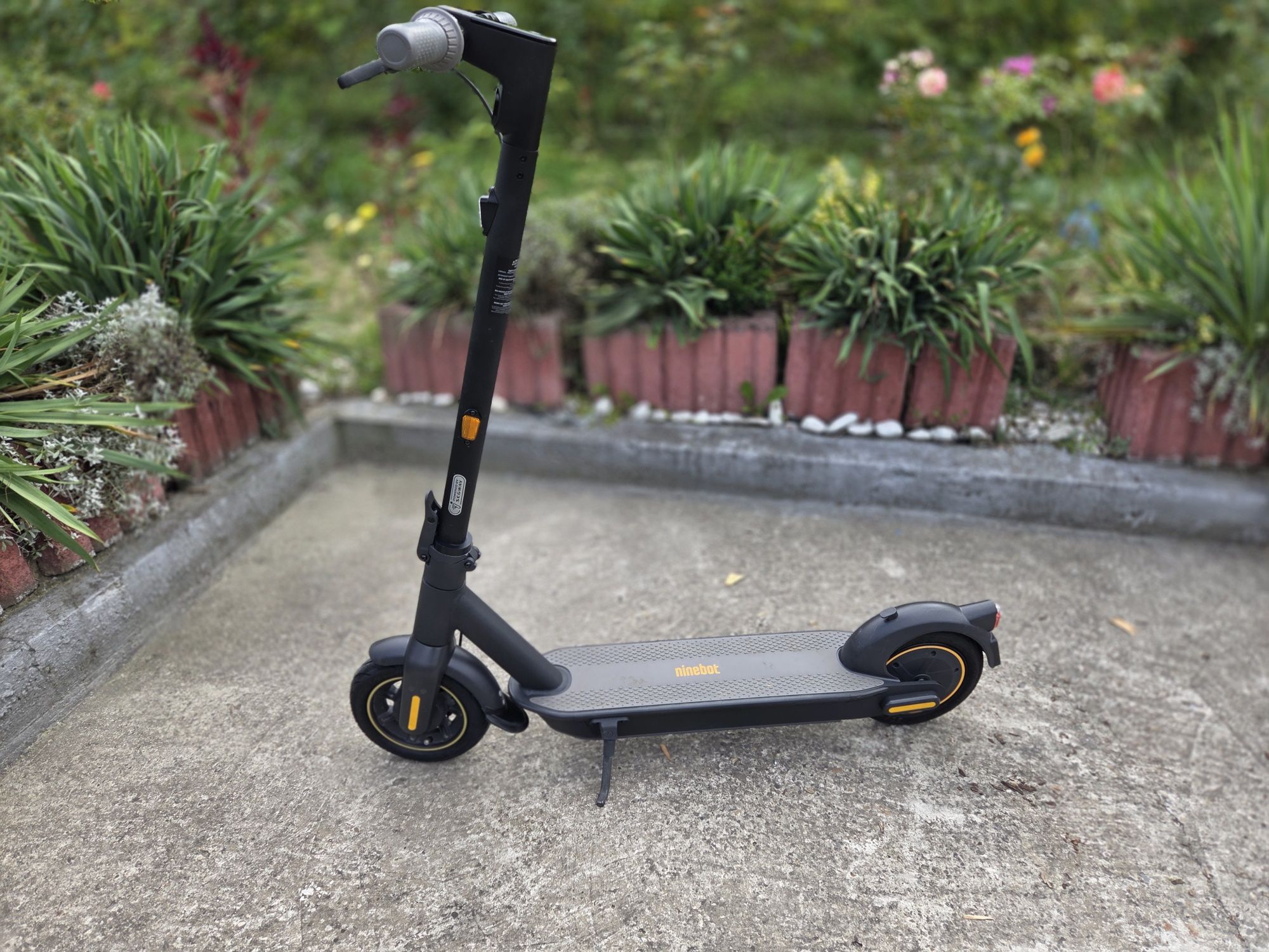 Електросамокат Segway-Ninebot MAX G30E II