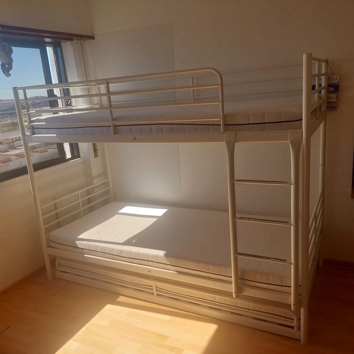 Beliche com cama inferior 100€