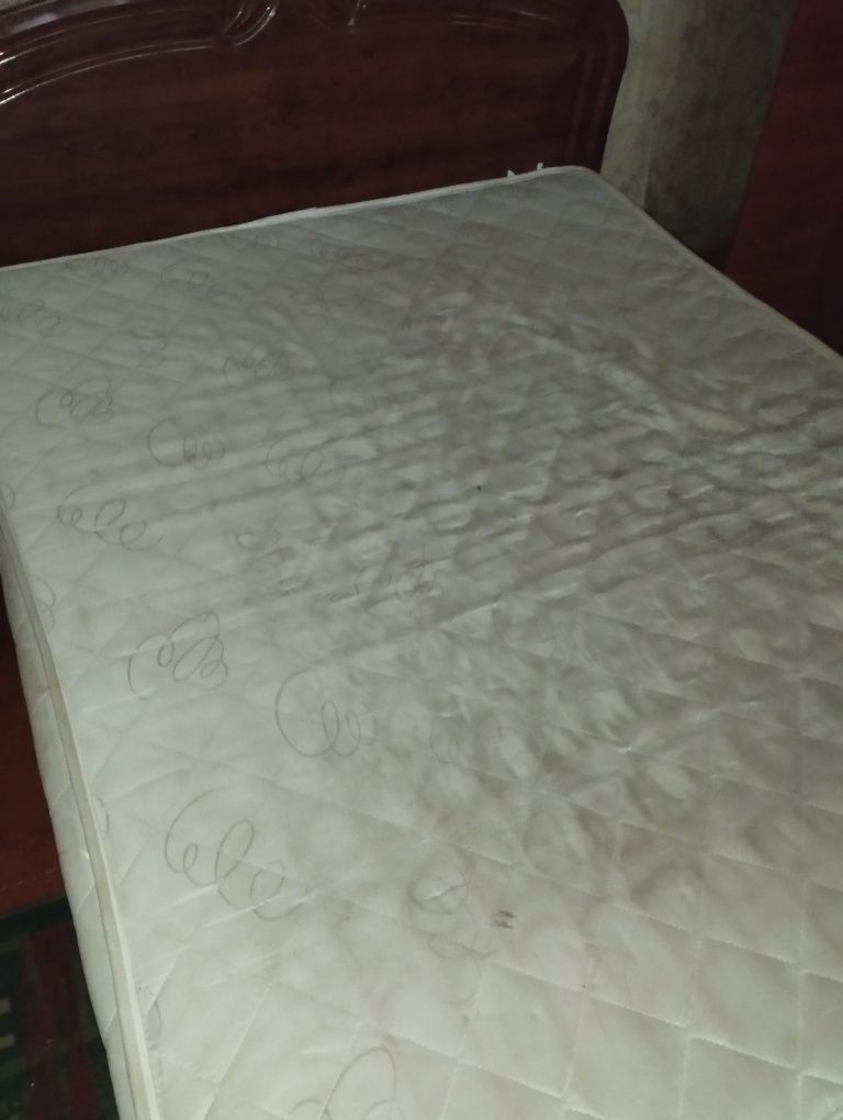 Продам ліжко двоспальне 1,6*2