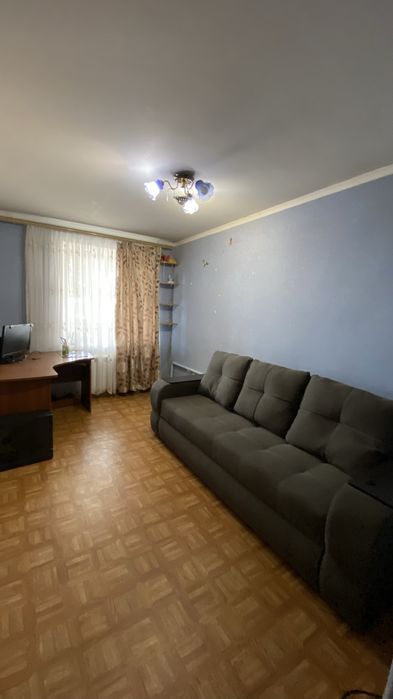 Продаж 2х.кімн.квартири на Молодіжному