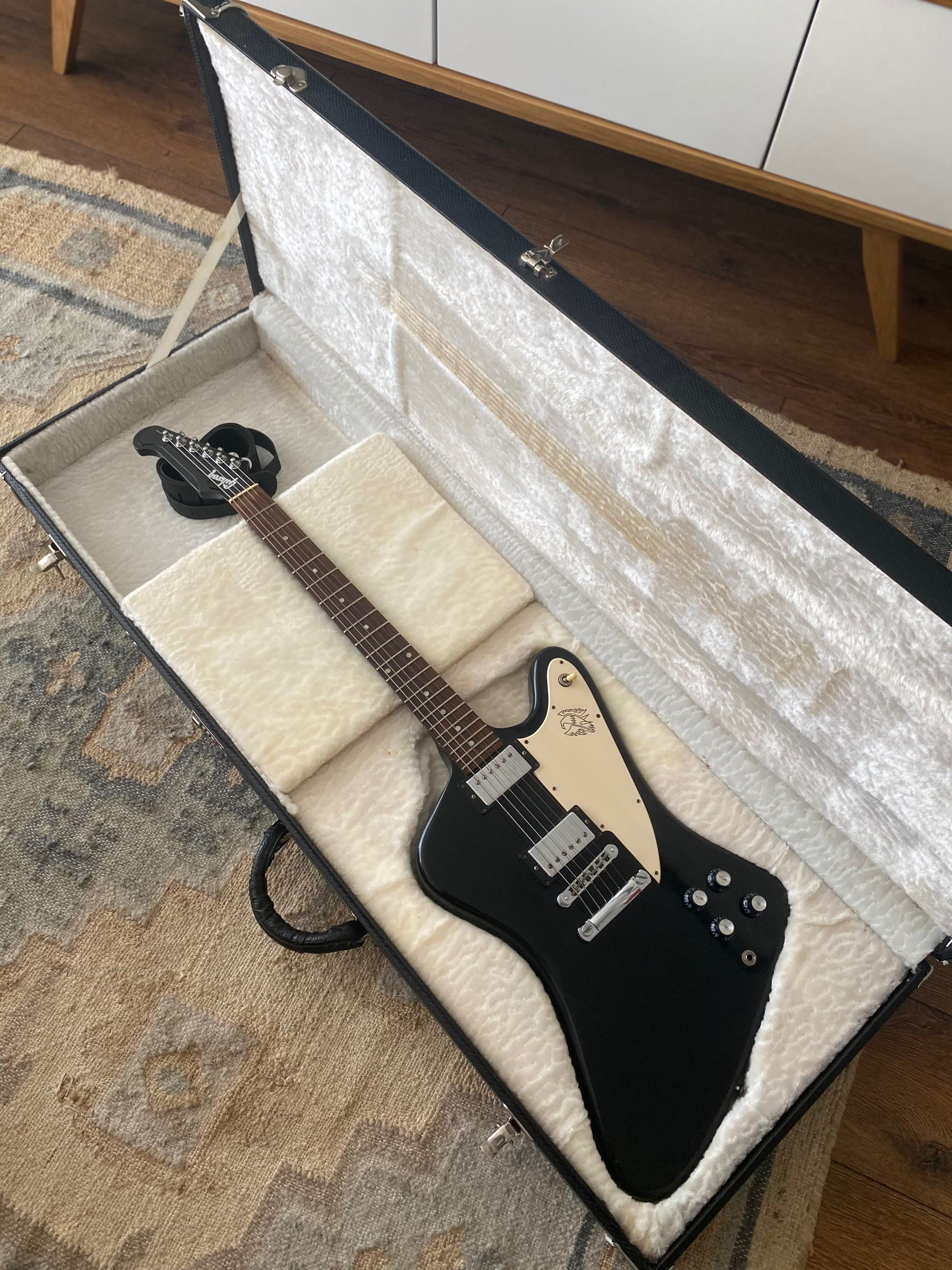 Gibson Firebird Studio 2006 - Dave Grohl The Pretender Guitar