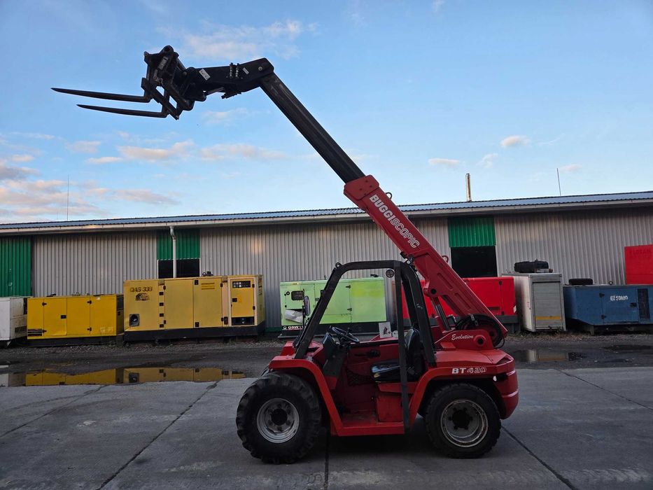 Телескопічний навантажувач, погружчик Manitou BT420, агро погрузчик
