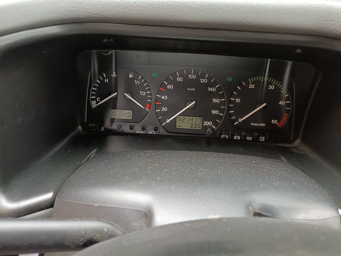 VW Transporter T4 2.5TDI 102KM Caravelle 8 osób klima long