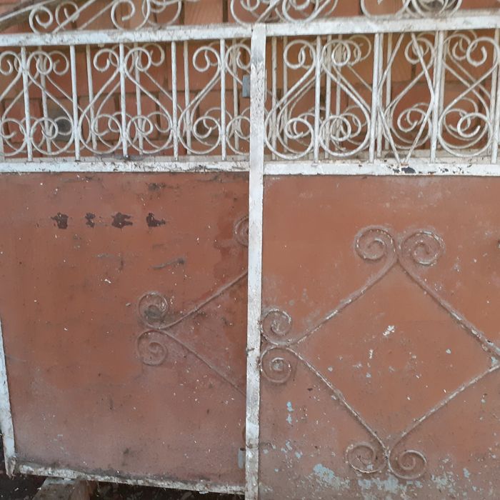 Брама з фірткою...