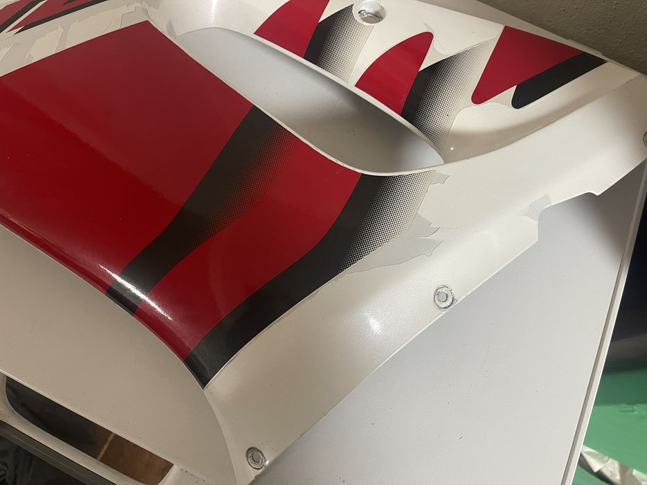 Carnagem lado esquedo Yamaha r6 99’02