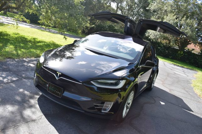 Продам 2016 Tesla Model X 75D