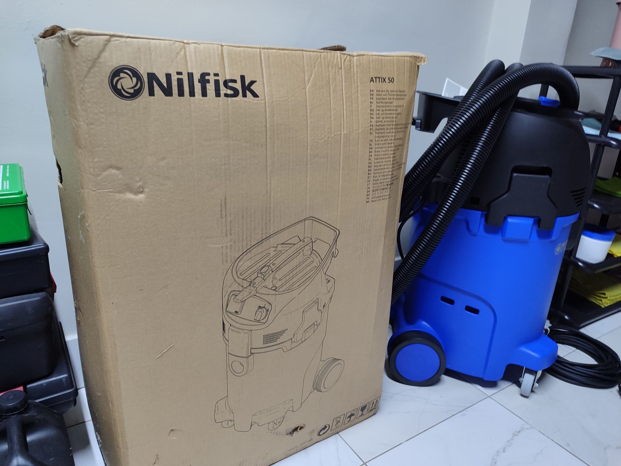 Промисловий професійний пилосос  Nilfisk Attix 50-01