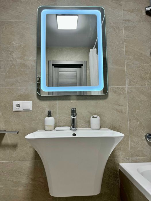 ApartPoltava ПАНОРАМА світлі НОВІ апарт. ЦЕНТР LEDдзеркало,банк.ЧЕК