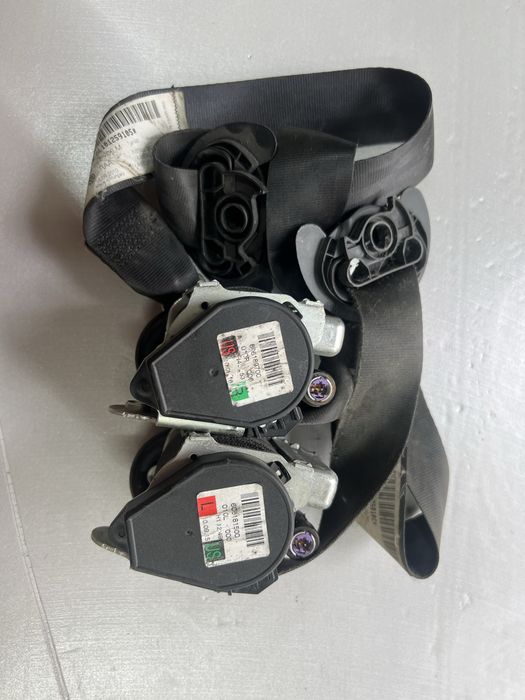 Vw passat cc b6 ремні безпеки 606189700 606181500