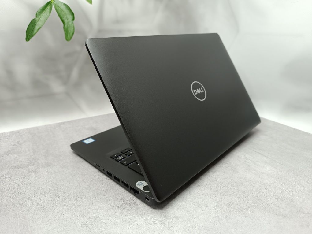 Сенсорний ноутбук Dell Latitude 5400/i5-8265U/8 GB/256/14"/Full HD IPS