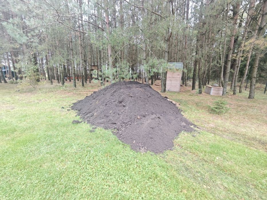 Czarnoziem ziemia ogrodowa pod trawnik