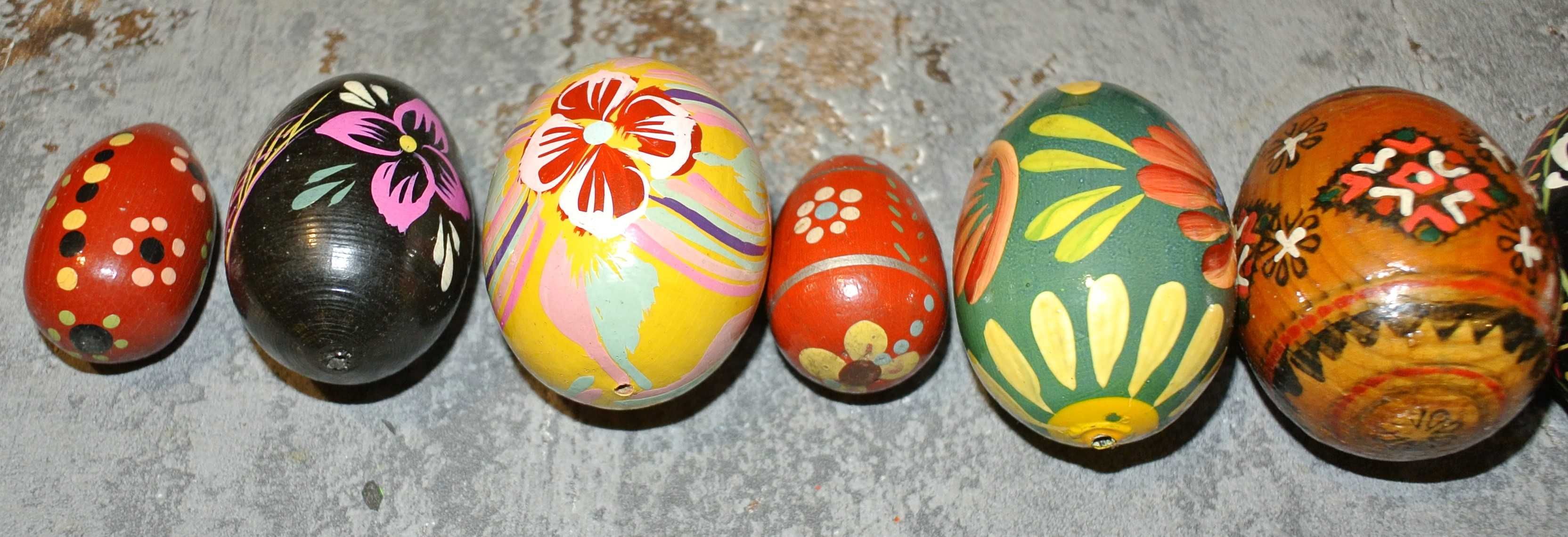 Jaja i jajeczka - pisanki drewniane z czasów PRL - zestaw