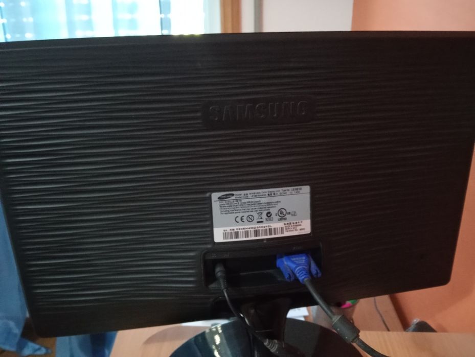 Monitor samsung 17" 16:9