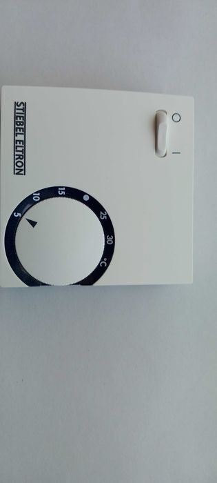 Regulator temperatury