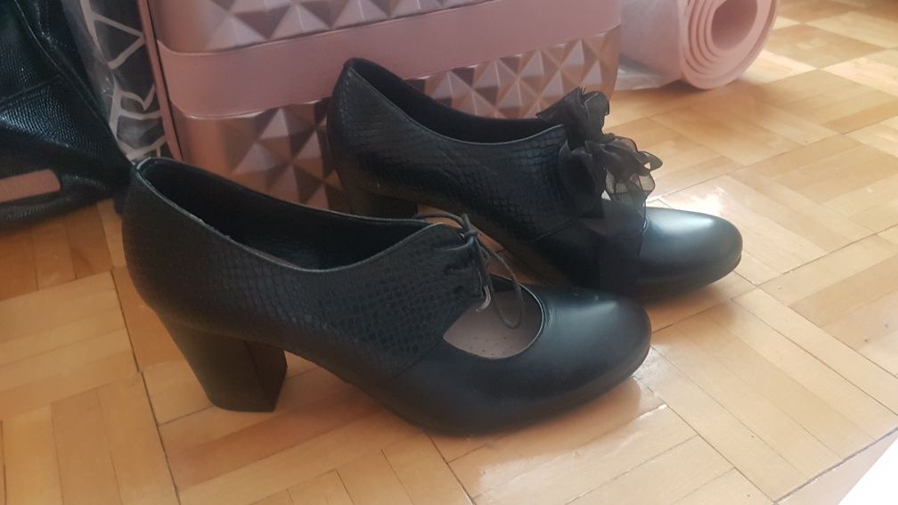 NOWE buty półbuty Lasocki skóra naturalna r.38